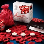 Valentine Amore Romantic Gift Set - Bed of Roses Scented floating silk rose petals and tealight candles